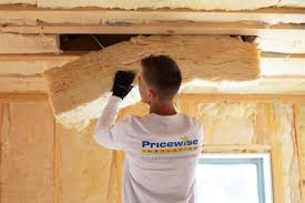 Best Commercial Insulation Services  in Lynnwood, WA